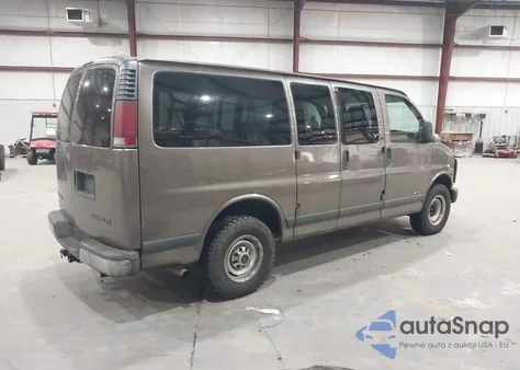 2001 Chevrolet Express from USA, damaged, VIN 1GAGG25R811103782